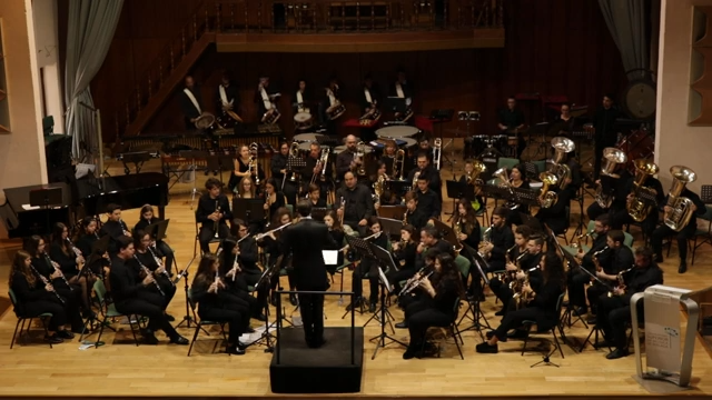 La Banda de Música de Las Flores interpreta Cristo en la Alcazaba de F. Morón Ródenas, en el Conservatorio Superior de Música de Málaga en celebración del día de Santa Cecilia