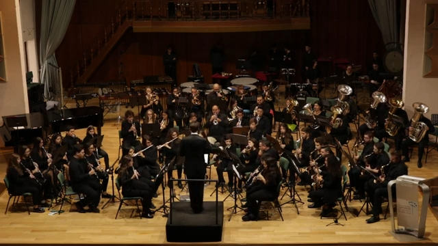 La Banda de Música de Las Flores interpreta Las provincias de V y A. Teról, en el Conservatorio Superior de Música de Málaga en celebración del día de Santa Cecilia.